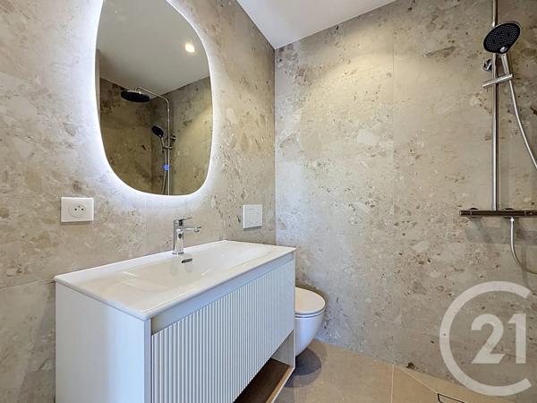 Appartement F5 à vendre  5 pièces - 135,01 m 2   MONTBELIARD  - 25