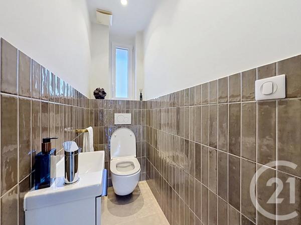 Appartement F5 à vendre  5 pièces - 135,01 m 2   MONTBELIARD  - 25
