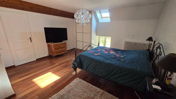 Maison en pierre de 164 m² avec jardin et double garage - Proche de Chalon-sur-Saône (Saône et Loire)