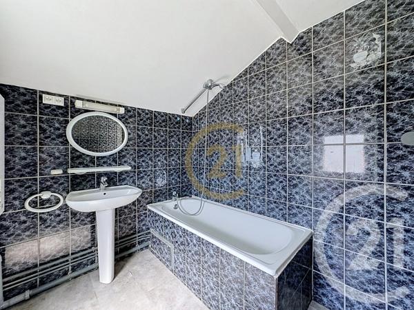 Appartement à vendre  3 pièces - 58 m 2   DANJOUTIN  - 90