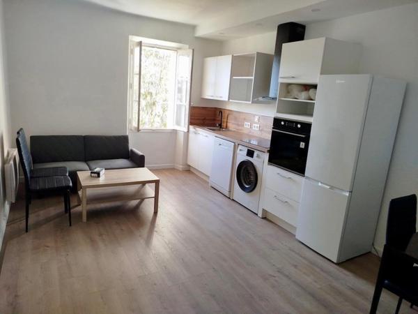 Immeuble à LE CANNET-DES-MAURES, 83340 - 190m²
