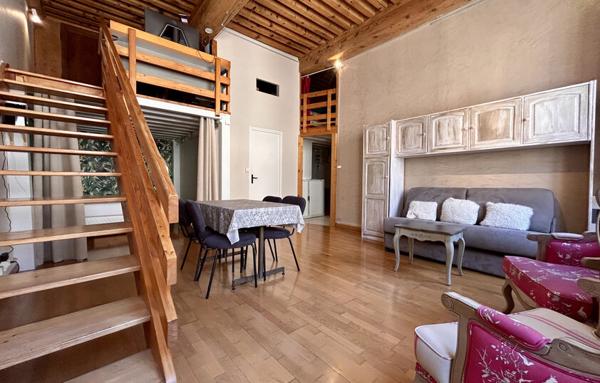 Appartement T2 bis 68 m2 - Canut rénové