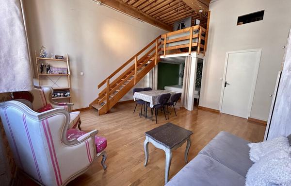 Appartement T2 bis 68 m2 - Canut rénové