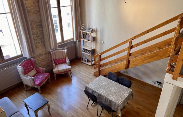 Appartement T2 bis 68 m2 - Canut rénové