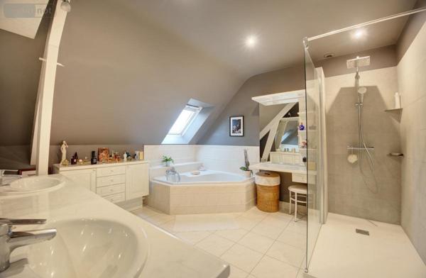 Maison à vendre à Saint-Cyr-sur-Loire dans l'Indre-et-Loire (37540), ref : 37107-40