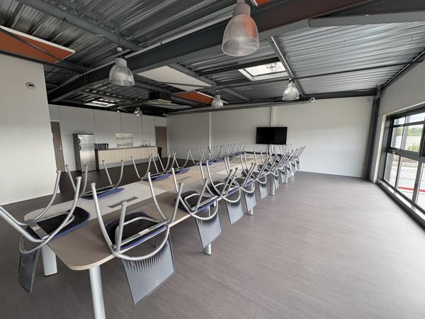Bureaux à louer Orléans zone des Montées 148 m2