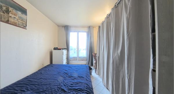 Maison 101m² 5 pièces 4 chambres (dont 1 avec salle d'eau au RdC) avec jardin et garage