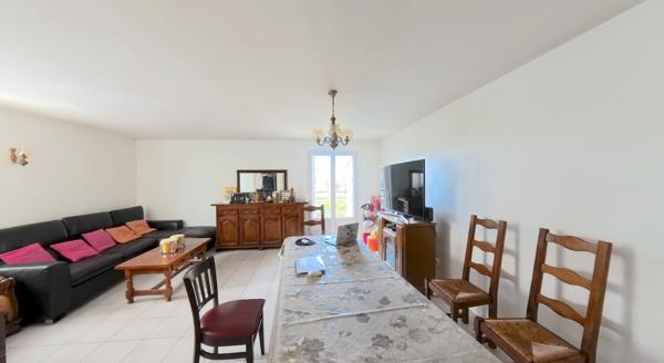 Maison 101m² 5 pièces 4 chambres (dont 1 avec salle d'eau au RdC) avec jardin et garage