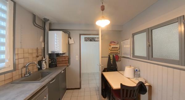 Maison 101m² 5 pièces 4 chambres (dont 1 avec salle d'eau au RdC) avec jardin et garage