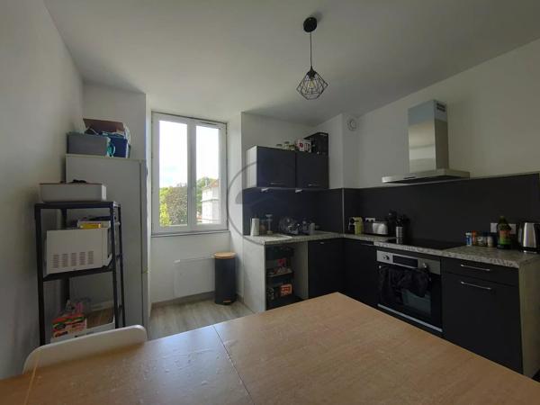 Location                                                      Appartement
                        
                     2 pièces                      51 m2                     à Baume-les-Dames