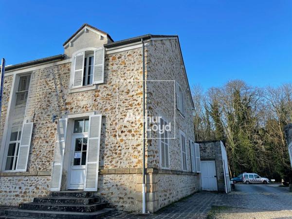 Bureaux à louer - VAUX LE PENIL