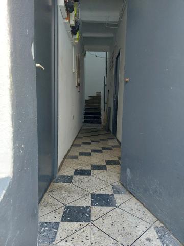 immeuble en fond de cour de 115 m2 excellent rapport locatif