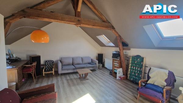 GROSLAY,

Venez découvrir cette maison rurale du ...