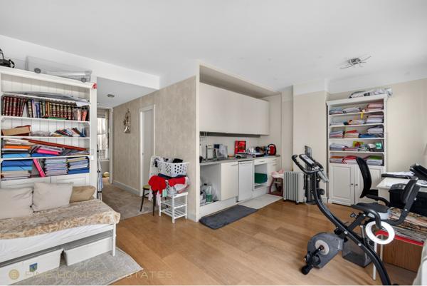 Appartement F7 Et + à vendre  7 pièces - 146,82 m2 PARIS - 75006