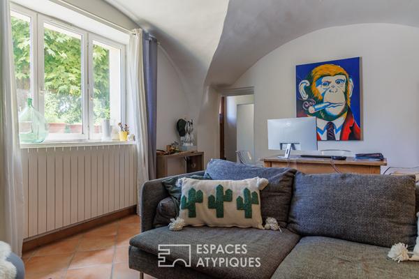 Corps de ferme dans écrin de nature à rénover