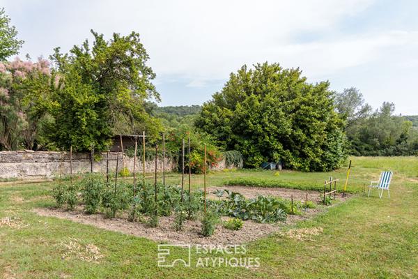 Corps de ferme dans écrin de nature à rénover