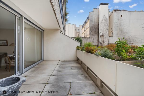 Appartement F5 à vendre  5 pièces - 122,95 m2 PARIS - 75006