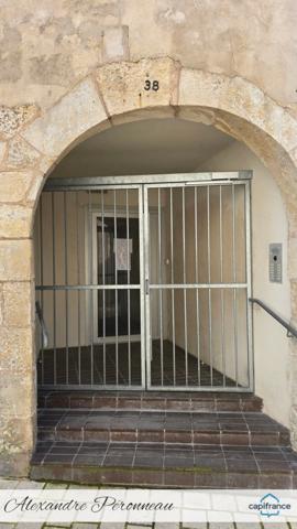 La Rochelle – Hyper centre | Appartement T2 au calme – 44 m² – Vue sur les toits