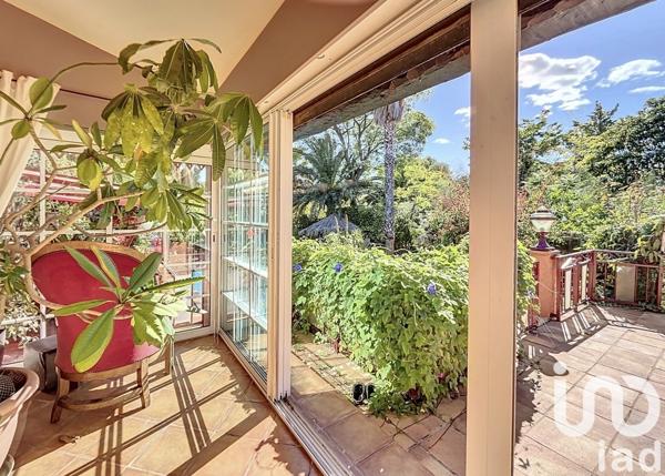 Maison à vendre 6 pièces 365 m² La Cadière-d'Azur