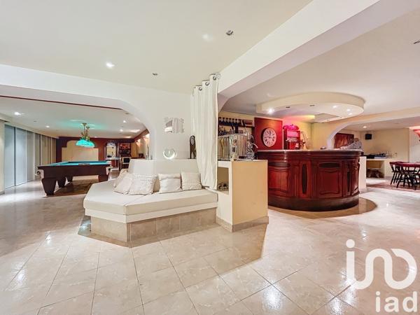 Maison à vendre 6 pièces 365 m² La Cadière-d'Azur