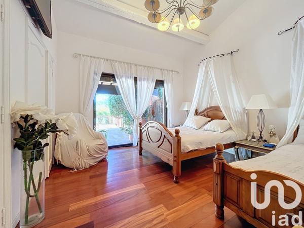 Maison à vendre 6 pièces 365 m² La Cadière-d'Azur