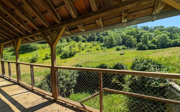 Maison à vendre    10 pièces •  Gan