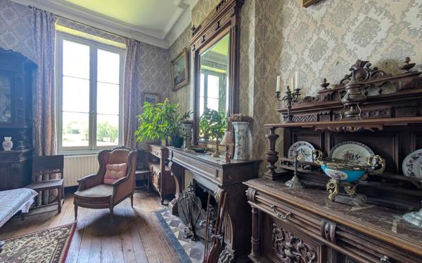 Maison à vendre    10 pièces •  Gan