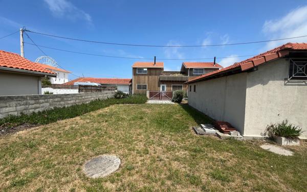 Maison à vendre    4 pièces • 110,70 m2 Biscarrosse