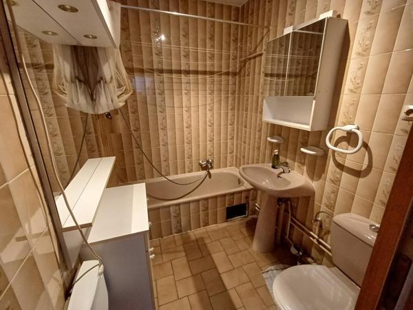 Appartement F2 44 m2 centre ville avec garage