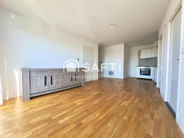 T3 récent avec ascenseur et place de stationnement