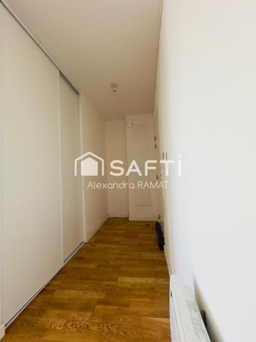 T3 récent avec ascenseur et place de stationnement