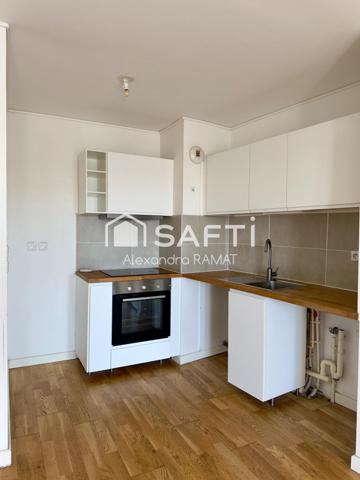 T3 récent avec ascenseur et place de stationnement