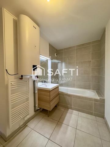 T3 récent avec ascenseur et place de stationnement