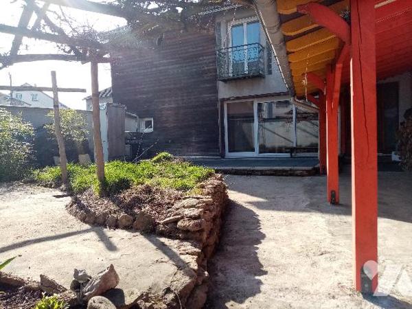 Secteur rue Jeanne d'Arc à THAON, maison individuelle avec terrain attenant