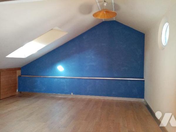 Secteur rue Jeanne d'Arc à THAON, maison individuelle avec terrain attenant