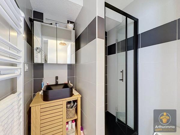 Vente                                                      Appartement
                        
                     2 pièces                      34 m2                     à Mimizan