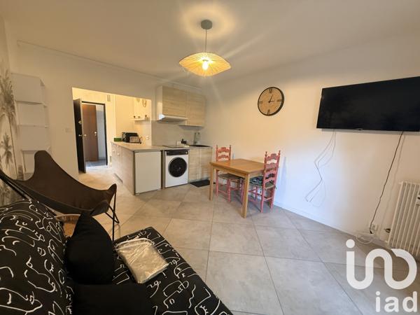 Location appartement 1 pièce 24 m² Peymeinade