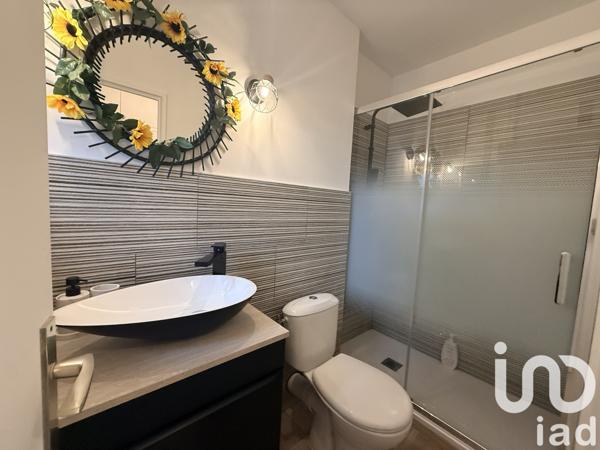 Location appartement 1 pièce 24 m² Peymeinade