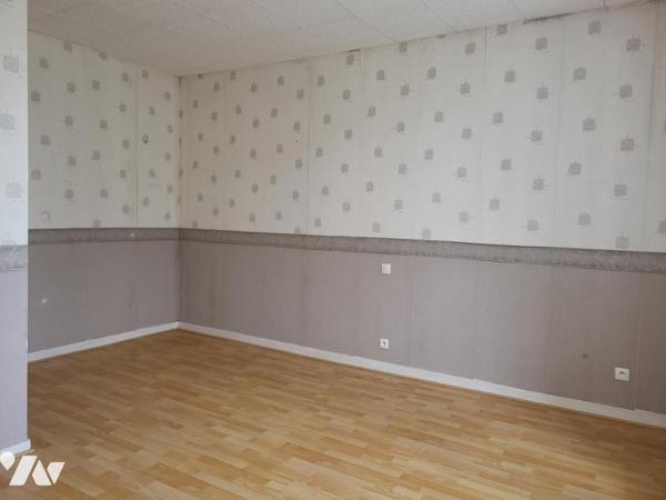 ST MARTIN DES BESACES : Maison individuelle