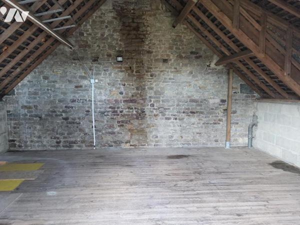 ST MARTIN DES BESACES : Maison individuelle