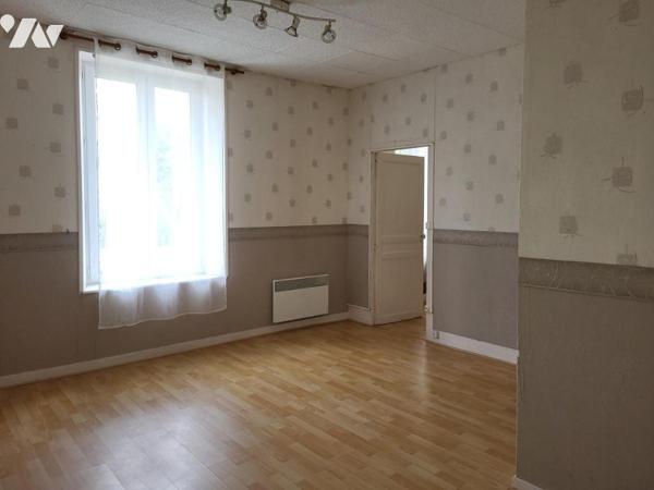 ST MARTIN DES BESACES : Maison individuelle