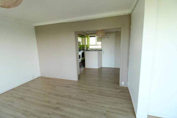 Appartement 4 pièces                                        - 44300 Nantes Réf : 12041