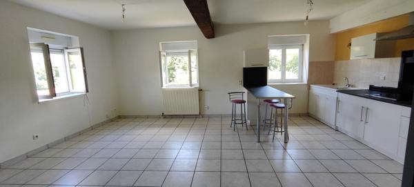 Sainte-Foy-l'Argentière (69610) T3 avec cave et parkings