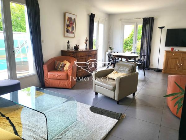 MAISON T6 AVEC PISCINE