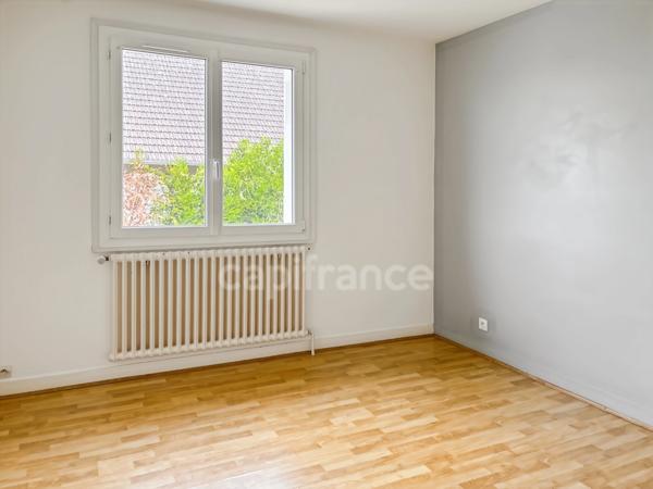 LE MANS Quartier Bellevue Maison sur sous sol 4 chambres