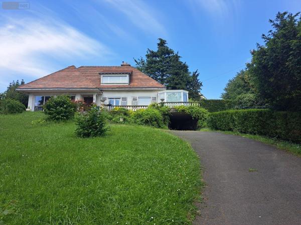 Maison de maître à vendre à Le Mans dans la Sarthe (72000), ref : 079/1918