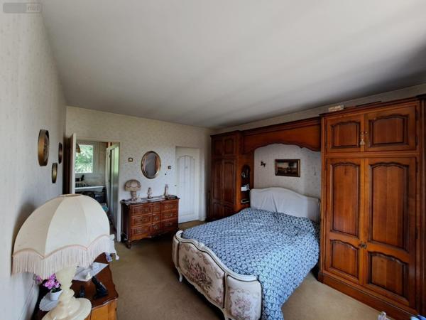 Maison de maître à vendre à Le Mans dans la Sarthe (72000), ref : 079/1918