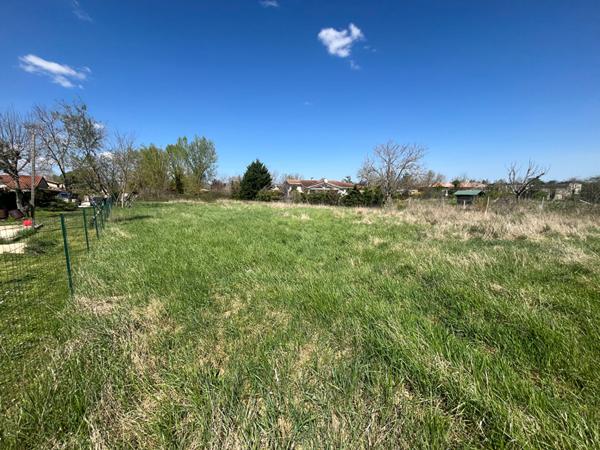 Achat terrain près de CAUSSADE - 25904 m² - 224 500 €