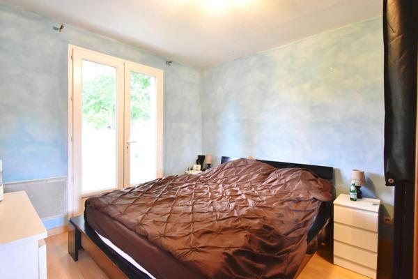 Maison contemporaine 4 chambres avec garage, proche Breval