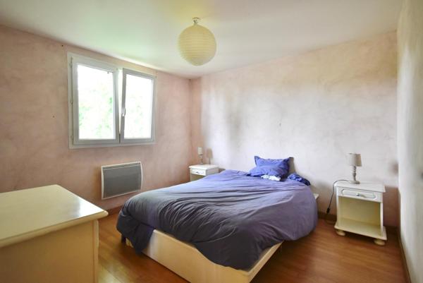 Maison contemporaine 4 chambres avec garage, proche Breval